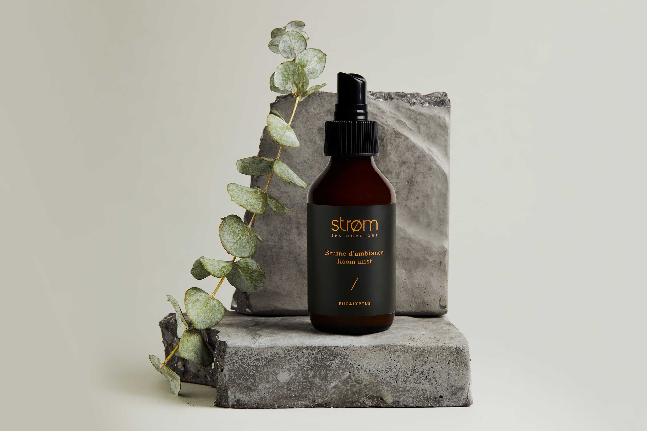 Bruine d'ambiance à l'eucalyptus - ( Strøm spa nordique )