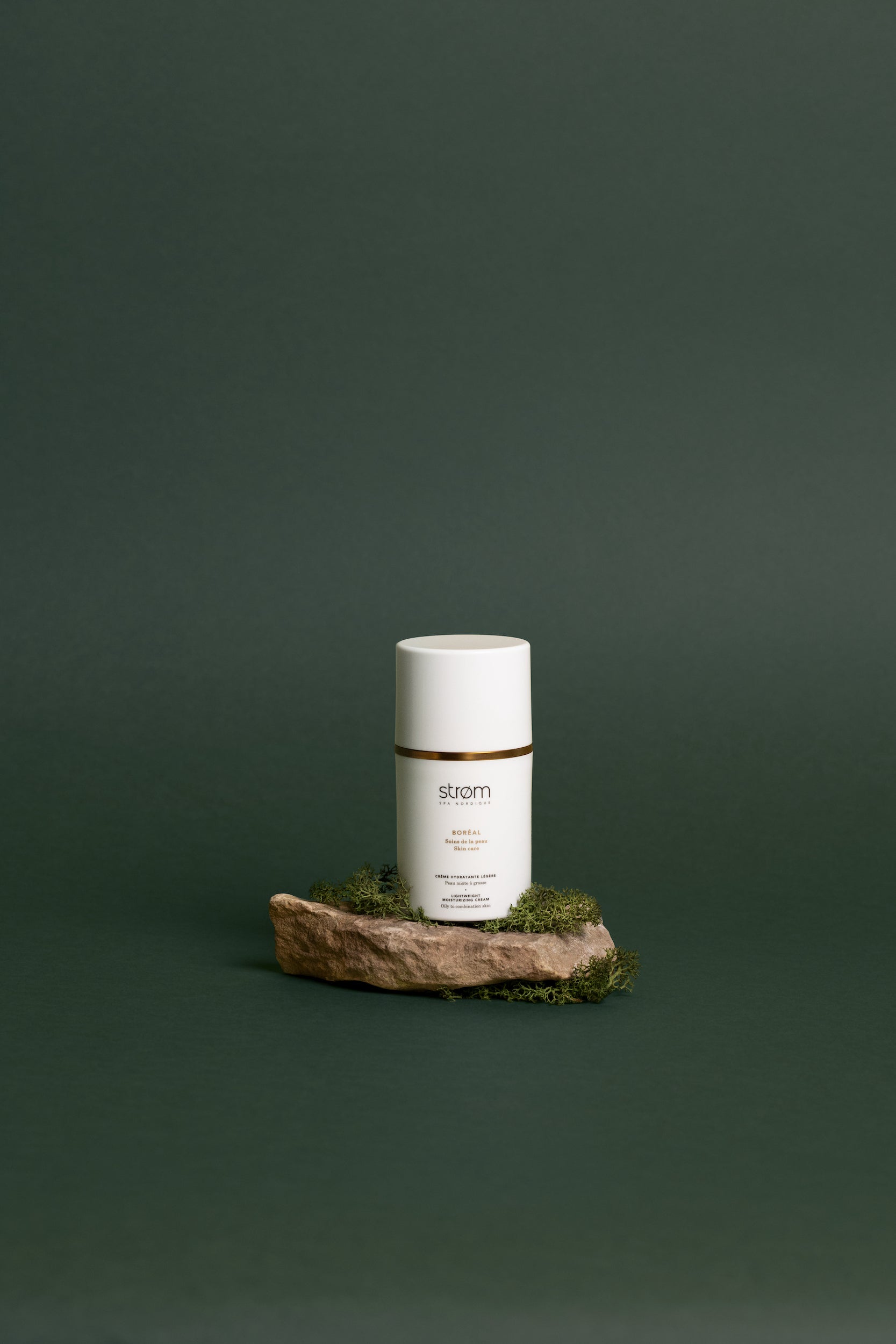 Crème hydratante légère – Peau mixte à grasse - ( Strøm spa nordique )