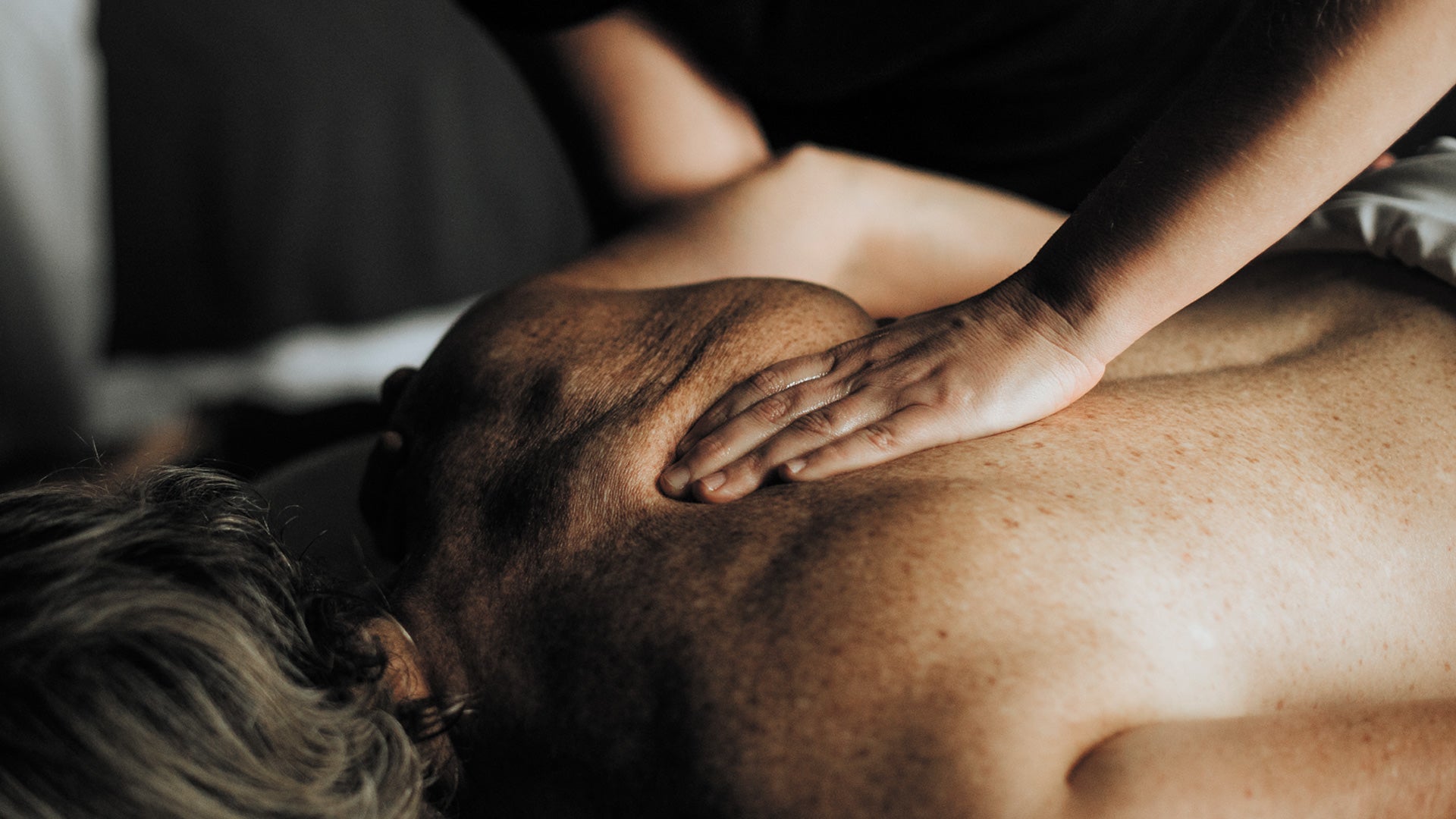 Massage clinique - ( Île-des-Sœurs )