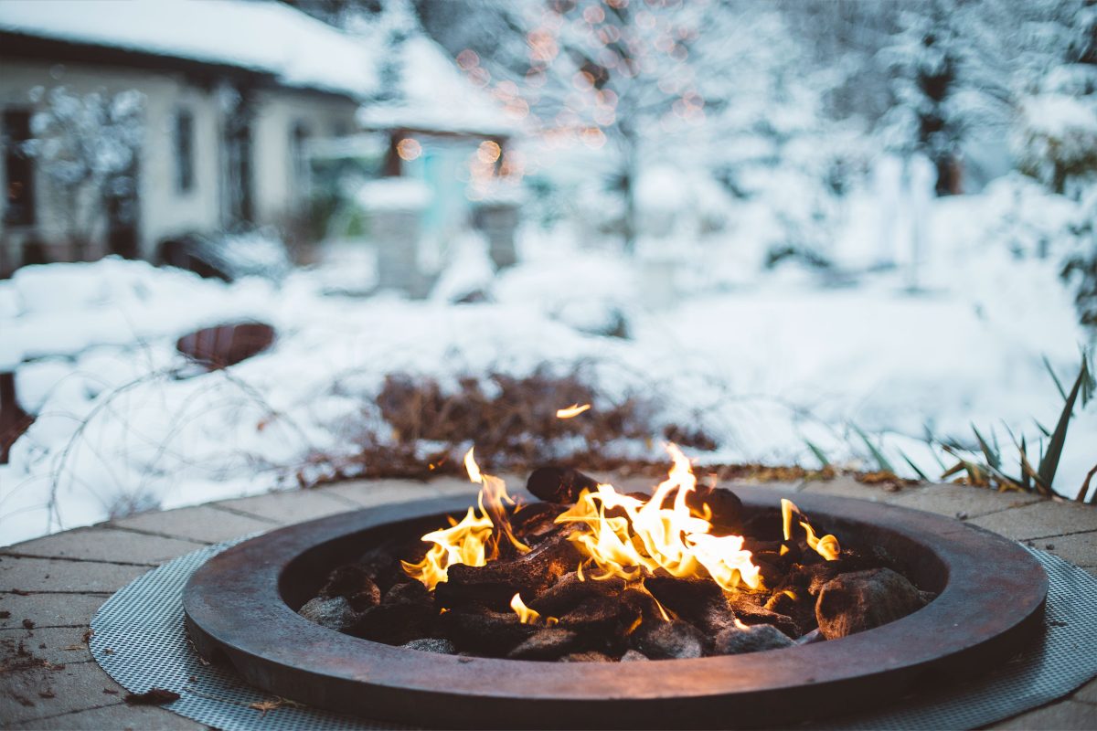 MSHpremiereneige HD43 web - Une terrasse hivernale bien pensée, pour profiter des plaisirs de la saison froide !